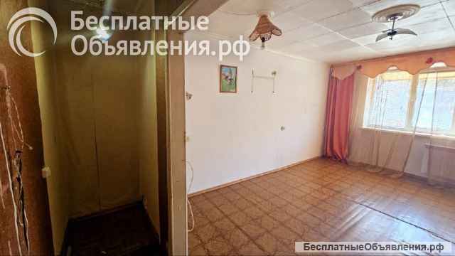 Комната в Сеастополе (Ефремова)