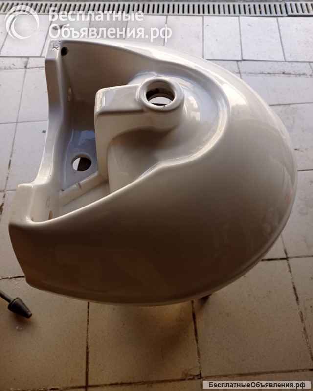 Умывальник с постаментом