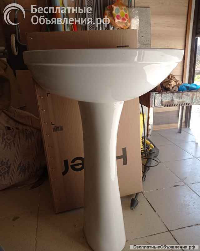 Умывальник с постаментом