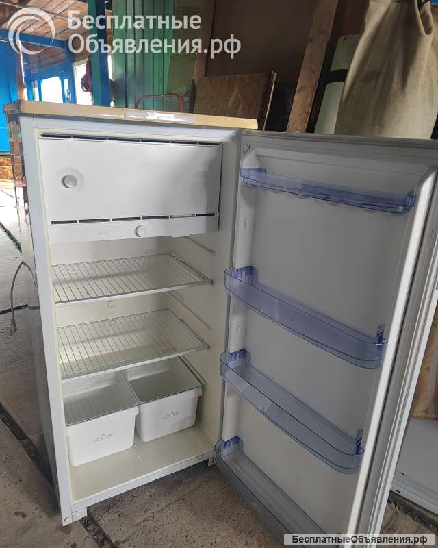 Холодильник бытовой бирюса