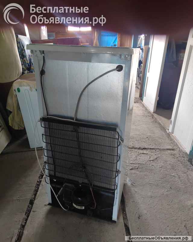 Холодильник бытовой бирюса