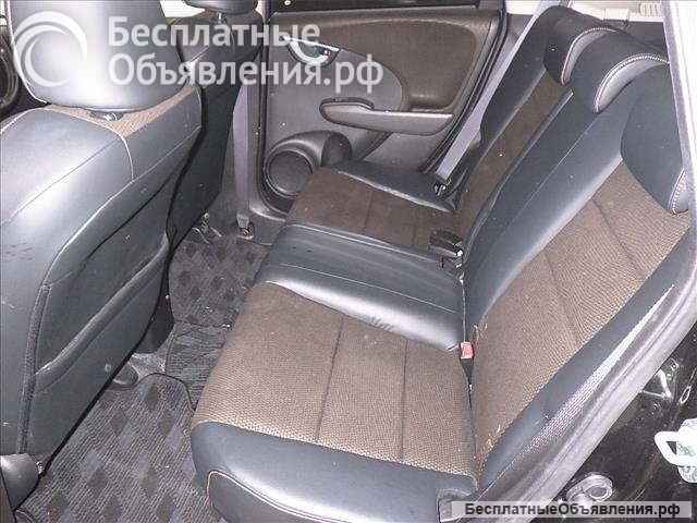 Универсал гибрид Honda Fit Shuttle кузов GP2 модификация Hybrid Smart Edition