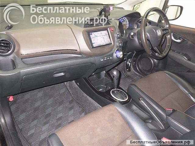 Универсал гибрид Honda Fit Shuttle кузов GP2 модификация Hybrid Smart Edition