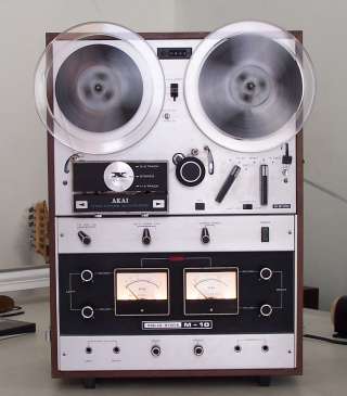 Akai M10 антиквариат 1960 год