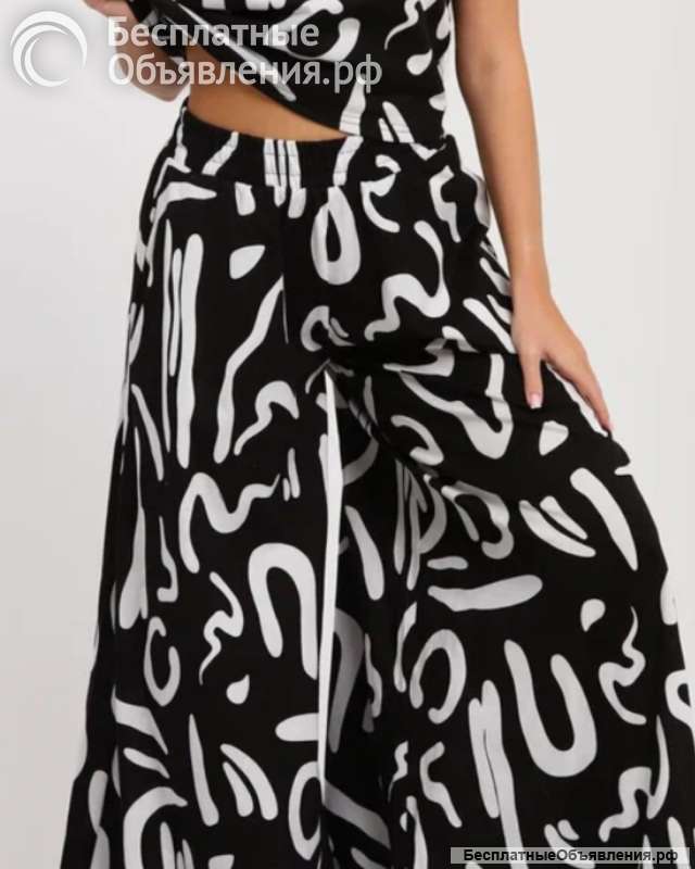 Костюм из хлопковой ткани