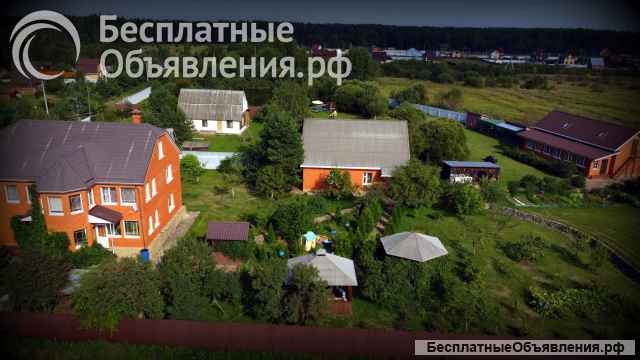 Дом с собственным прудом