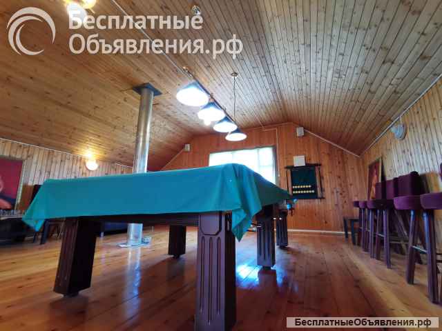 Дом с собственным прудом