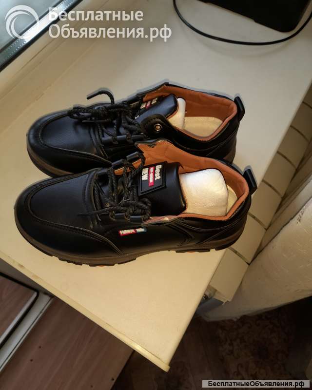 Крассовки и зимние сапоги