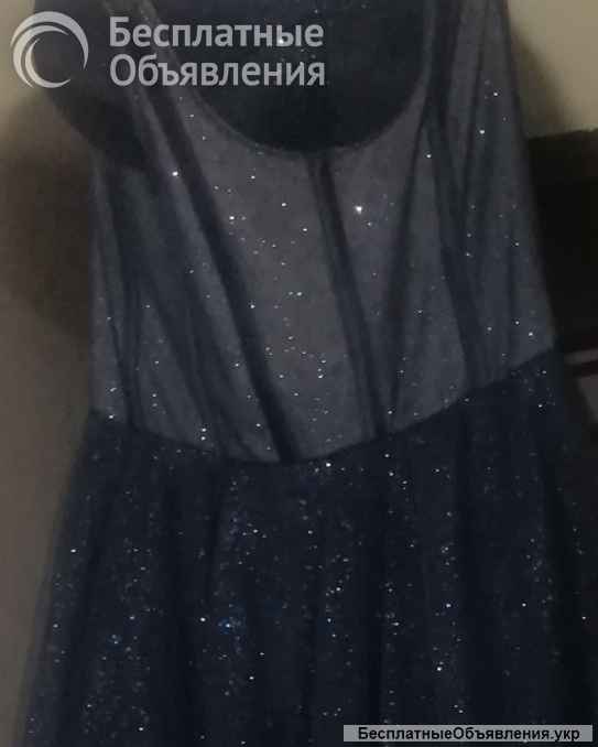 Плаття гарне випускне