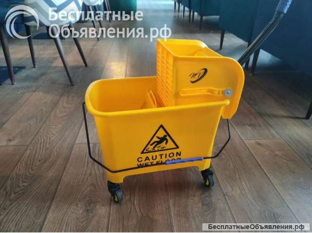 Ведро на мытья полов на колёсах