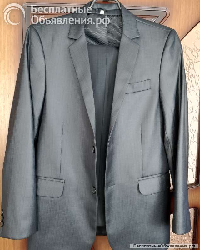 Мужской костюм