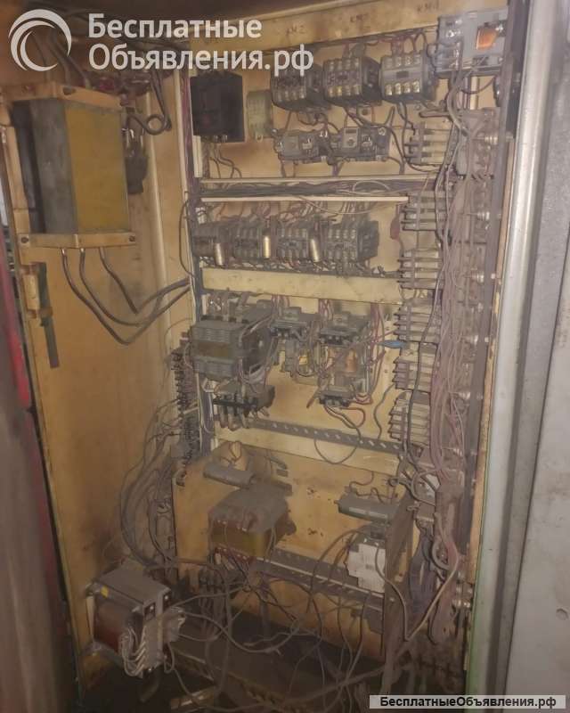 Токарно-винторезный станок мод. 16К40.