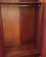 Шкаф платяной трехстворчатый