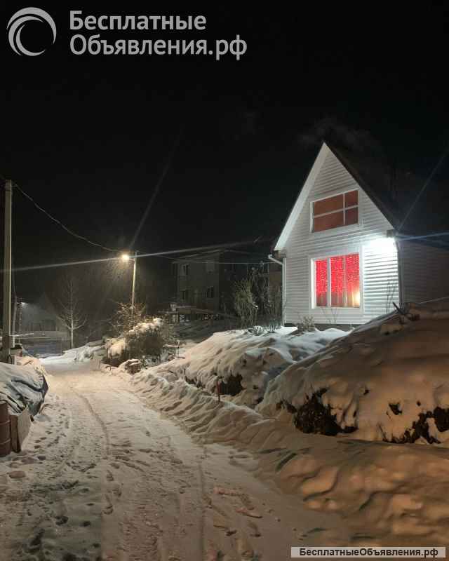 Дом с земельным участком