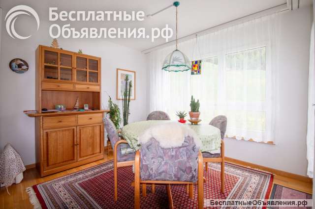 2.5-19, 2,5-комнатная квартира в отличном тихом месте с балконом на юго-восток