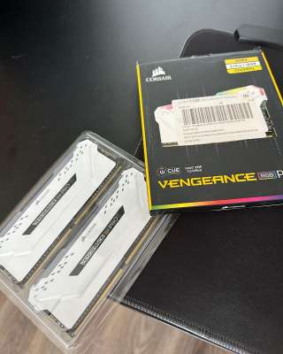 Corsair Vengeance PRO RGB 2x8Gb 3200Mhz DDR4