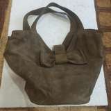 Сумка кожа, замшевая цвета хаки на кнопке