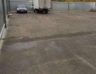 Открытый склад 500 кв.м. с коммуникациями. Собственник сдает.