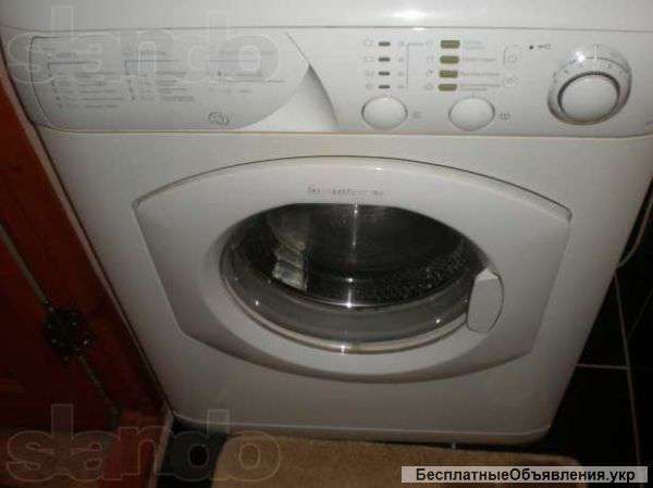 Стиральная машинка Ariston