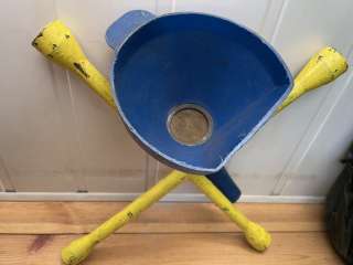 Автомобилисту: продам универсальный баллонник из 4-х разных ключей +воронка с сеточкой-для топлива