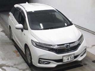Универсал гибрид Honda Shuttle Hybrid кузов GP7 модификация Hybrid Z