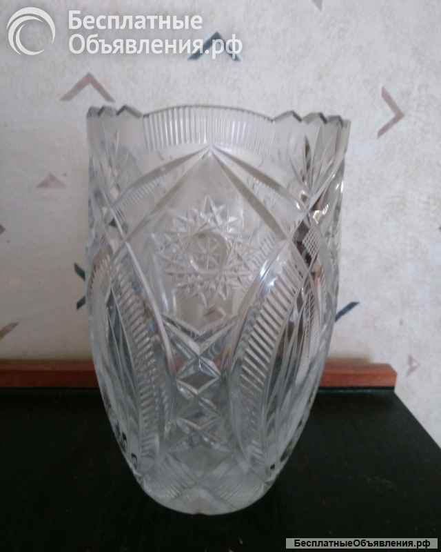 Хрустальная ваза, солонка, конфетница