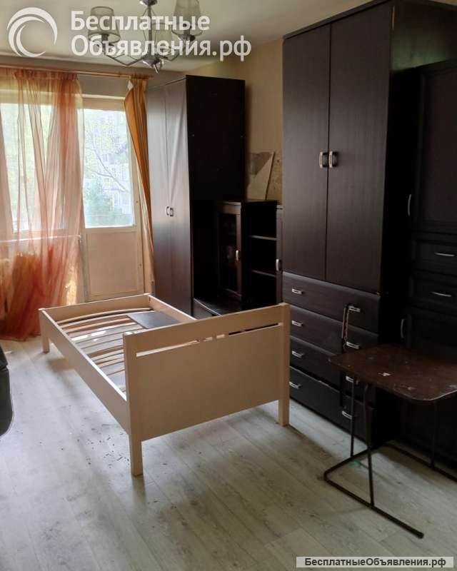 В п.Новый Свет комнату 17м в 3к.кв на 2/5эт.