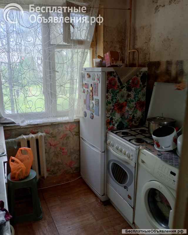 В п.Новый Свет комнату 17м в 3к.кв на 2/5эт.