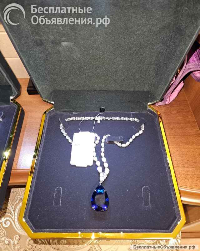 Колье, серьги из выращенных бриллиантов