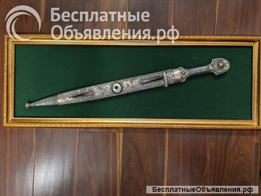 Кавказский кинжал
