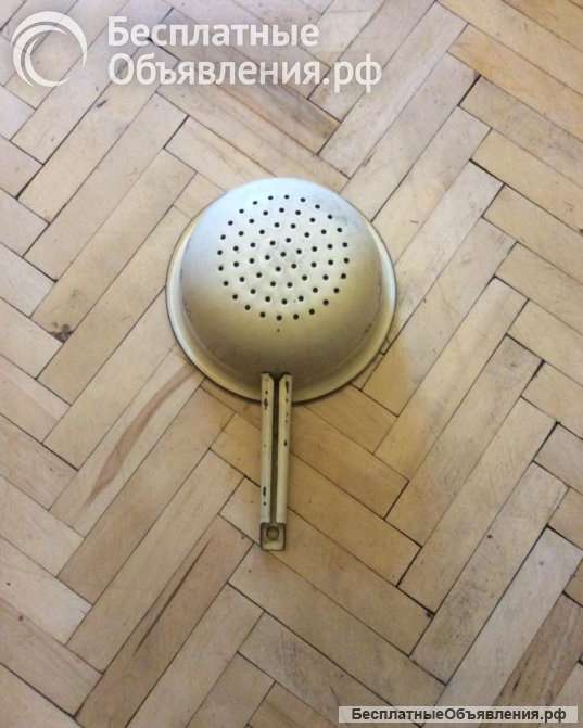 Эмалированный дуршлаг времён СССР