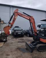 Гусеничный мини-экскаватор HITACHI ZX30U-3