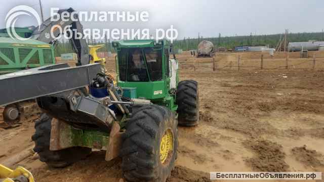 Трелевочный трактор 748L John Deere