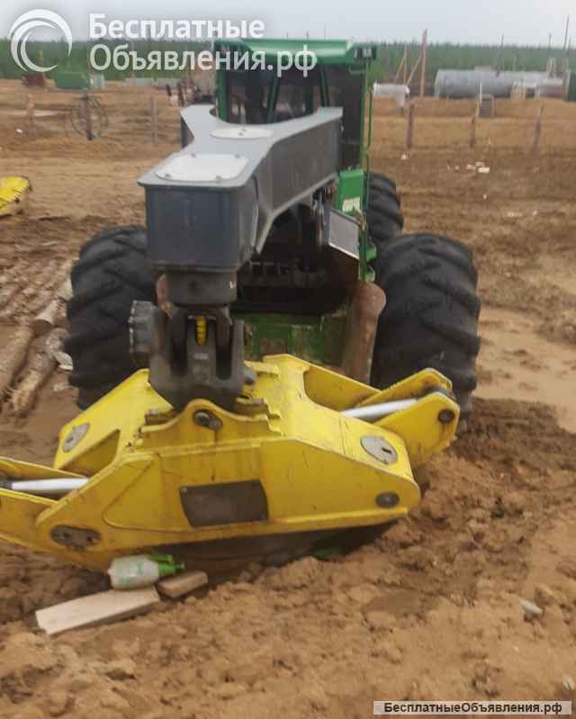 Трелевочный трактор 748L John Deere