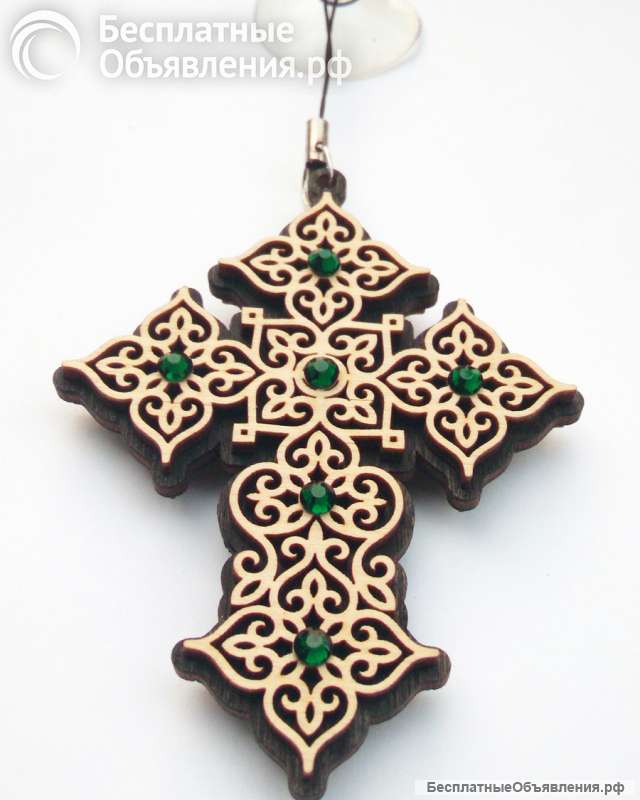 Крест в машину подвеска со стразами