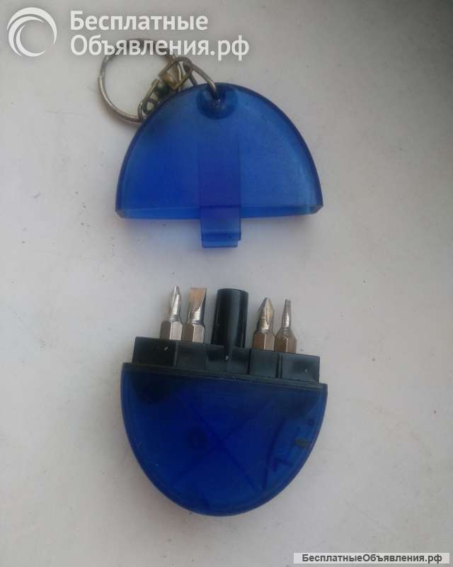 Брелок-мультитул с набором отверток