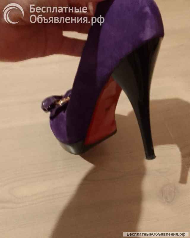 Лабутены от Валентино бу