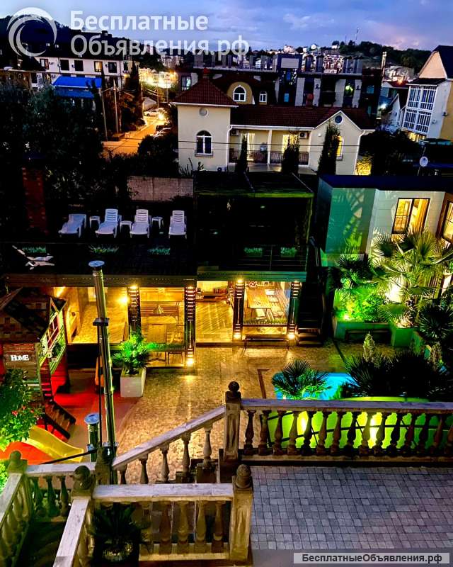 Апартаменты с теплым бассейном в центре Сириуса