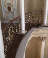 Изготовление лестниц и мебели из дерева разных пород под заказ