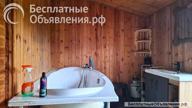 Отдельно стоящий дом полухуторного типа рядом с г. Остров Псковской области