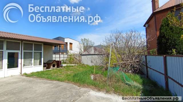Участок 3 сотки. Хорош под коммерческую деятельность.