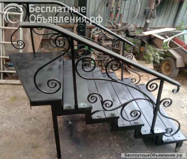 Уличное крыльцо для дома и дачи