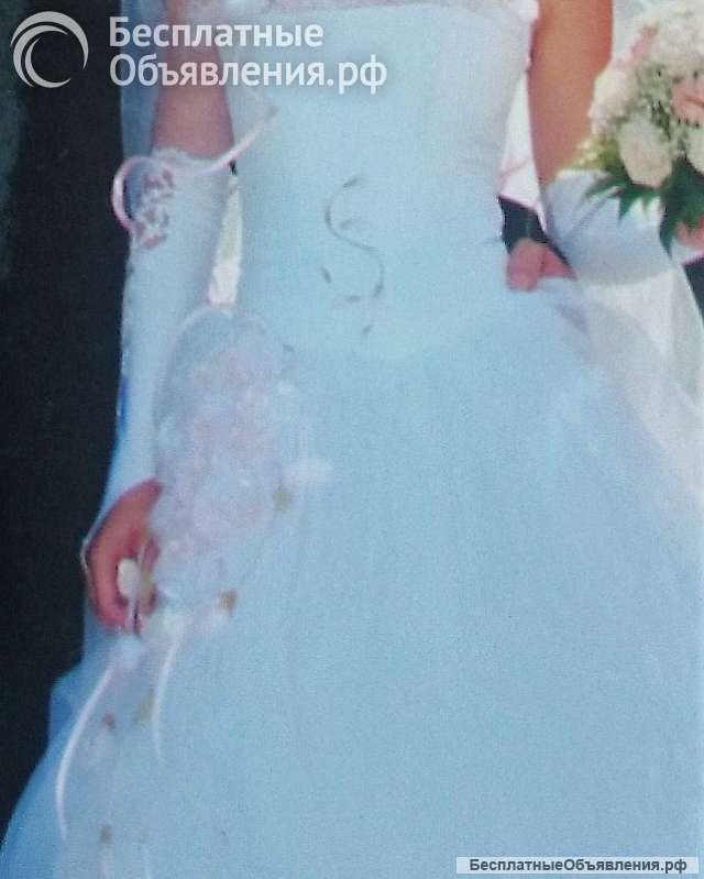 Очень красивое, белое свадебное платье, 44-48размер