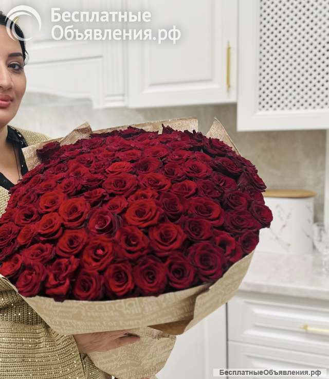 Хиромант читаю судьбу по линиям ладони