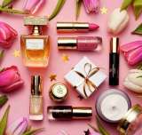 Упаковщица косметики Вахта Москва