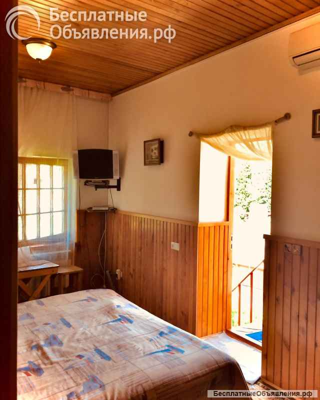 Аренда апартаментов в Ялте с бассейном