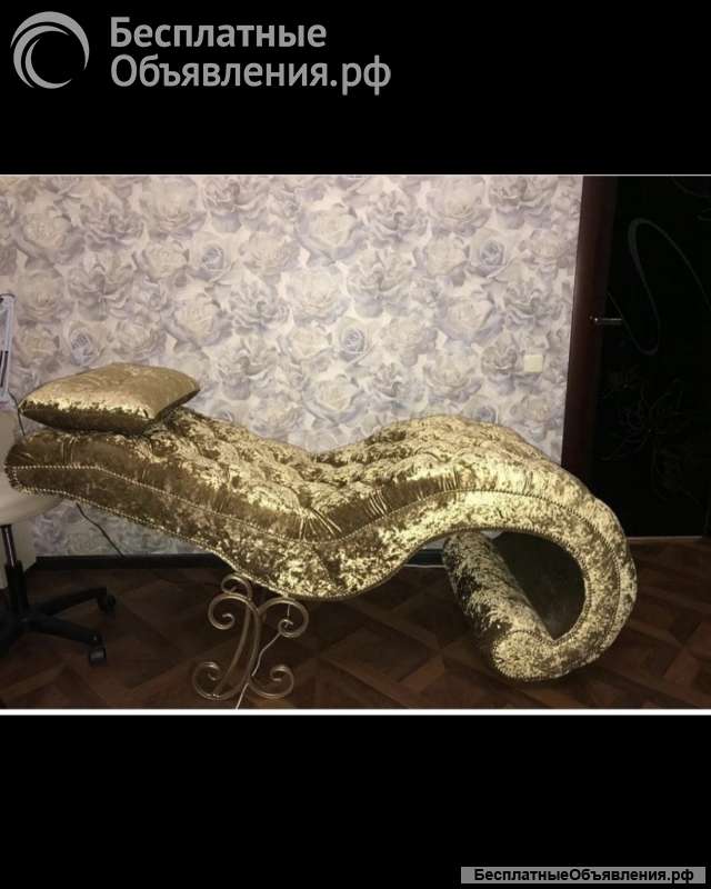 Кушетка трон, лампа в салон