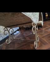 Кушетка трон, лампа в салон