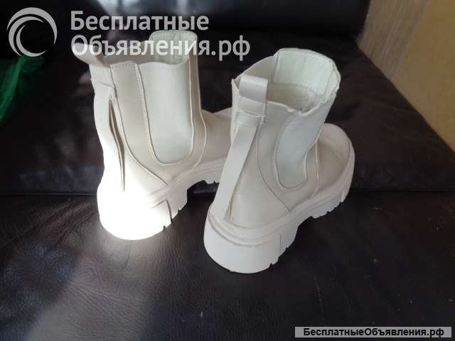 BETSI размер 40 зима+ осень для девушки