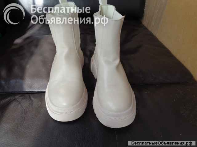 BETSI размер 40 зима+ осень для девушки